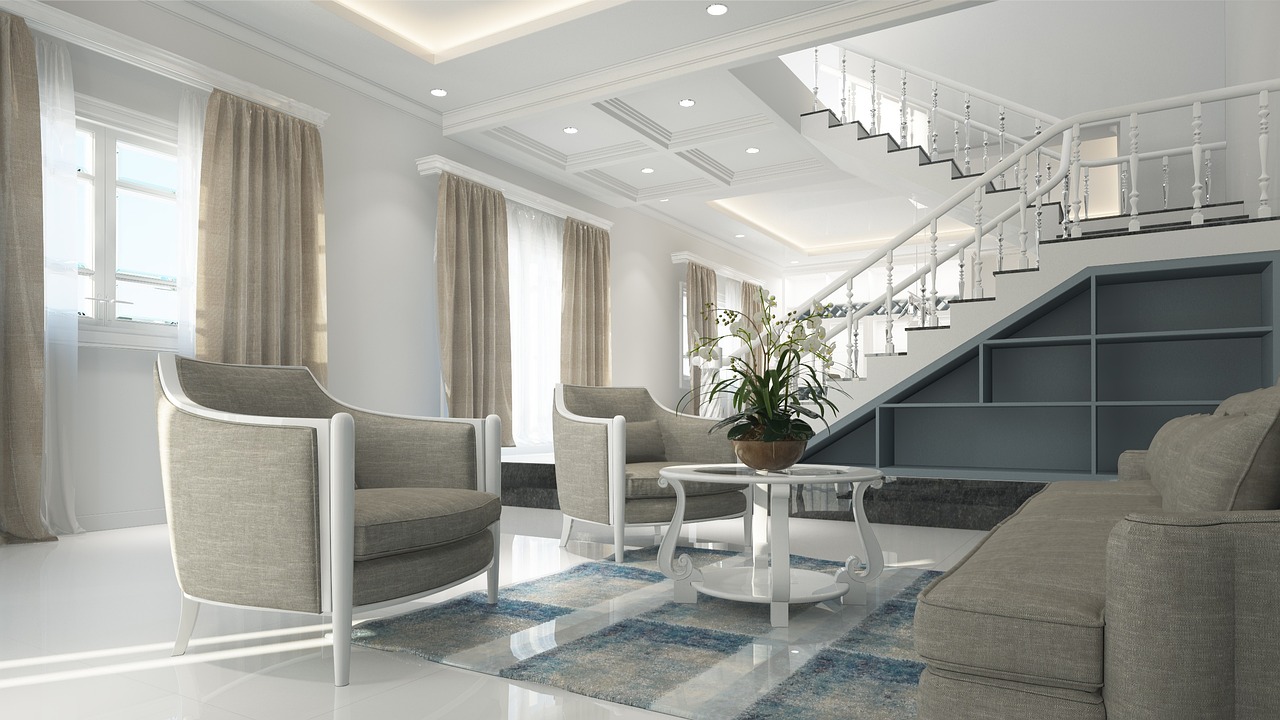 Eetkamer met chromen meubels en decor.